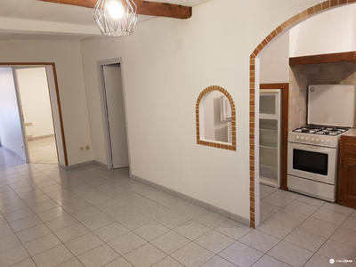 Maison - 142 m² - 9 pièces