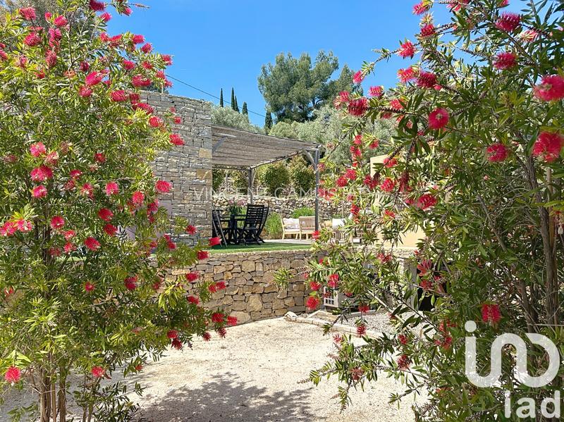 Maison - 221 m² - 7 pièces