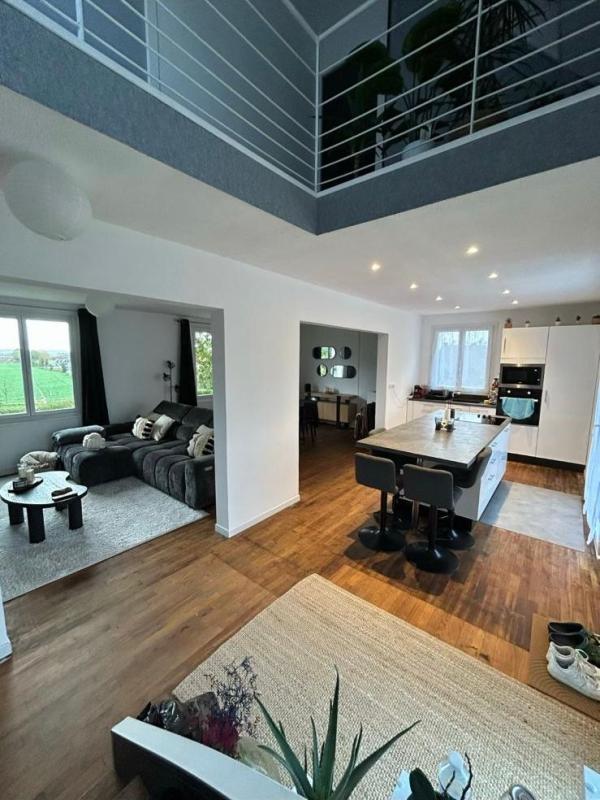 Maison - 105 m² - 5 pièces