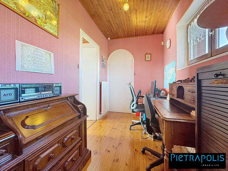 Maison - 140 m² - 7 pièces