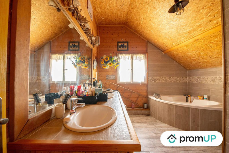 Maison - 400 m² - 12 pièces