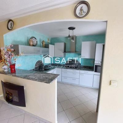 Appartement - 95 m² - 3 pièces