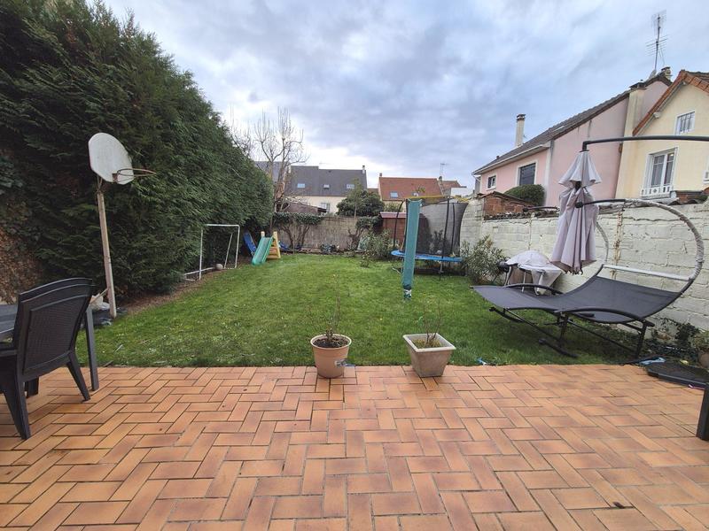 Maison - 106 m² - 6 pièces