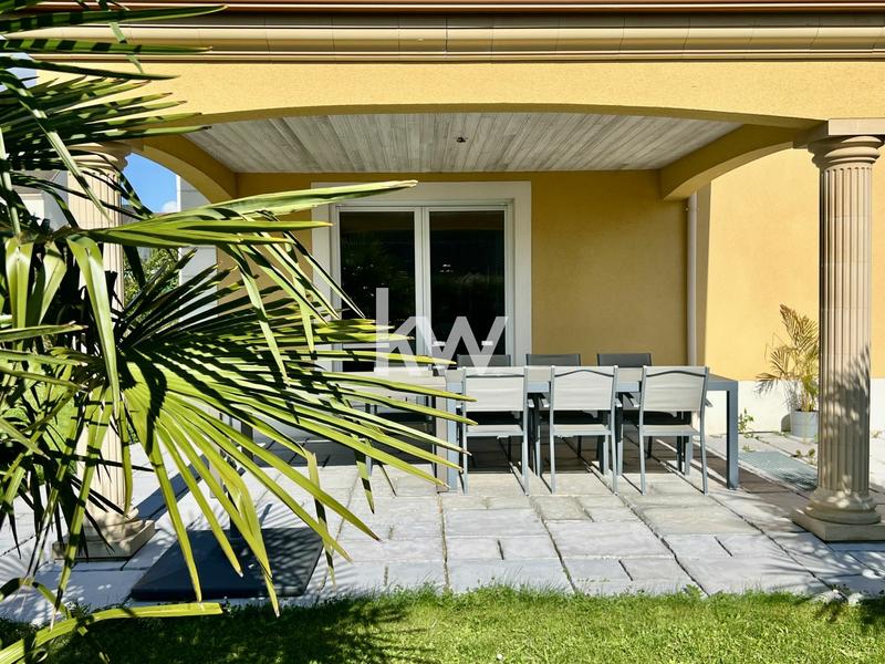 Maison - 140 m² - 6 pièces