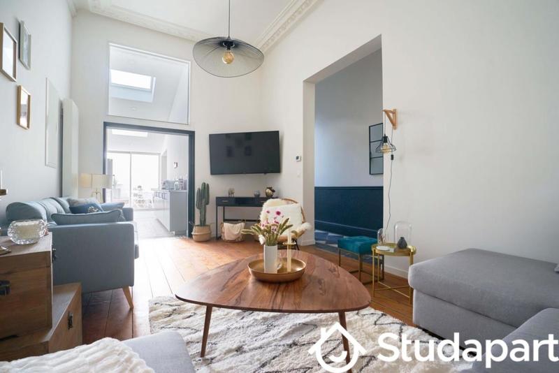 Chambre - 13 m² - 1 pièce