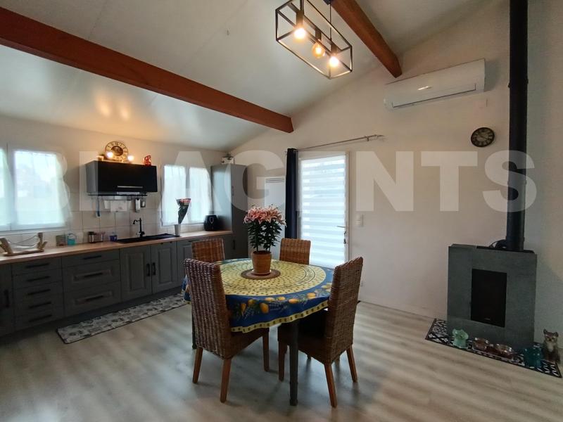 Maison - 102 m² - 4 pièces