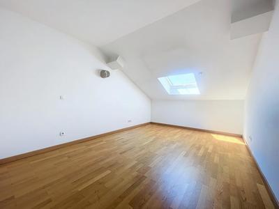 Duplex - 102 m² - 4 pièces