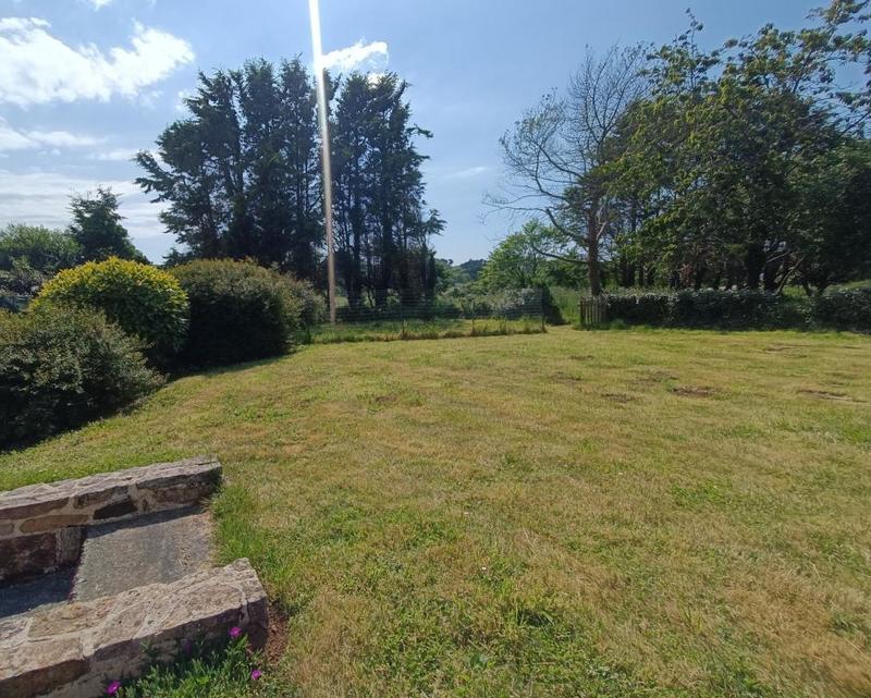 Maison - 360 m² - 17 pièces