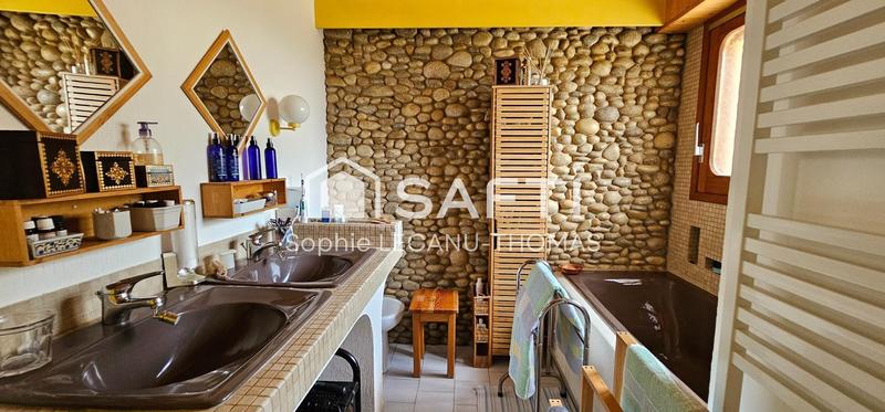 Maison - 93 m² - 4 pièces