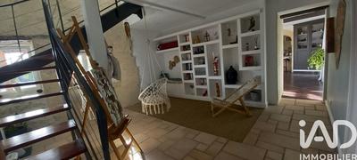 Maison - 283 m² - 5 pièces