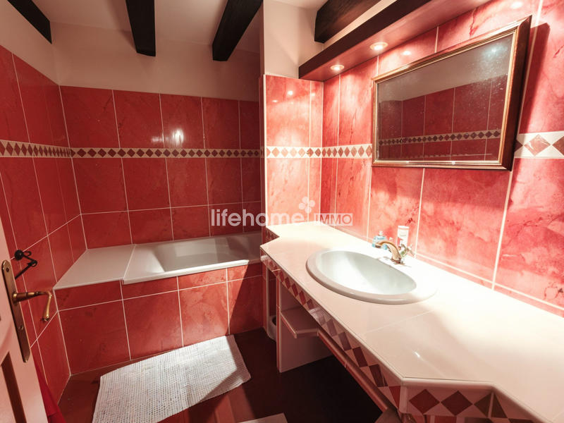 Maison ancienne - 188 m² - 6 pièces