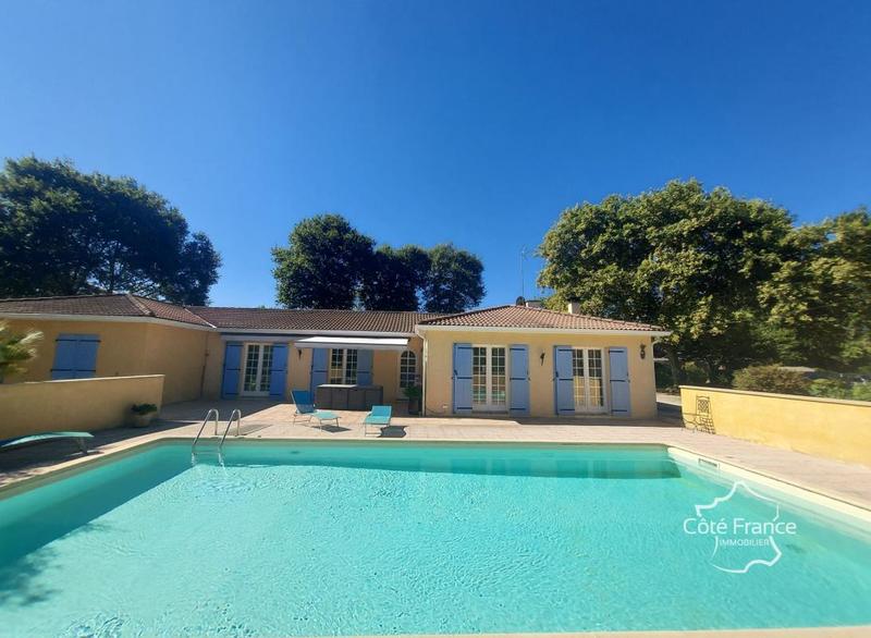 Propriété - 180 m² - 7 pièces