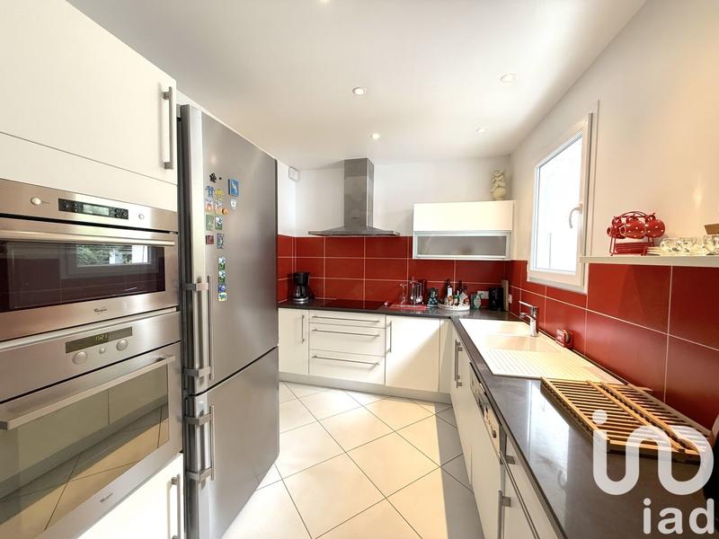 Maison - 93 m² - 4 pièces