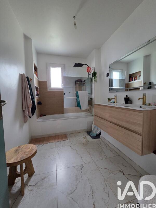 Maison - 116 m² - 6 pièces