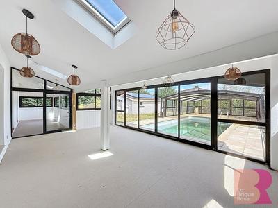 Maison - 157 m² - 4 pièces