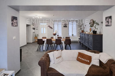 Maison - 134 m² - 8 pièces