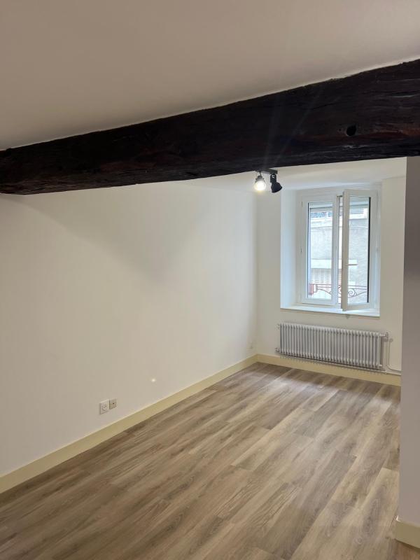 Appartement ancien - 26 m² - 1 pièce