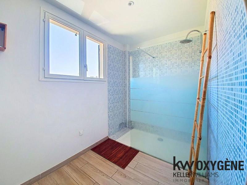 Maison - 186 m² - 5 pièces