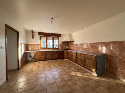 Maison - 121 m² - 5 pièces