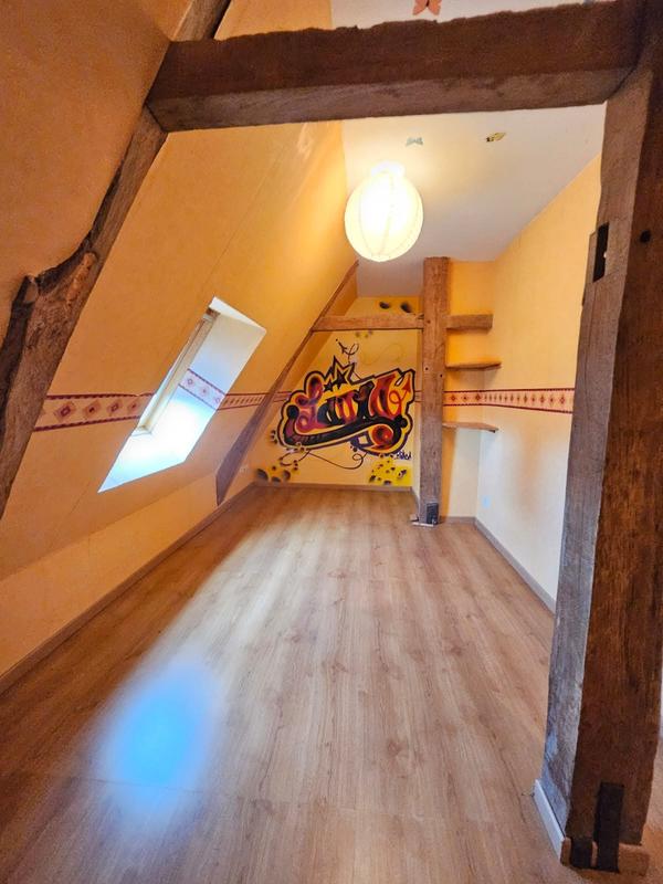 Maison - 142 m² - 7 pièces