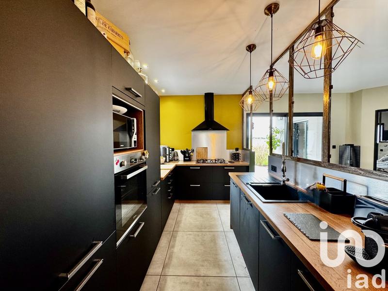 Maison - 135 m² - 5 pièces