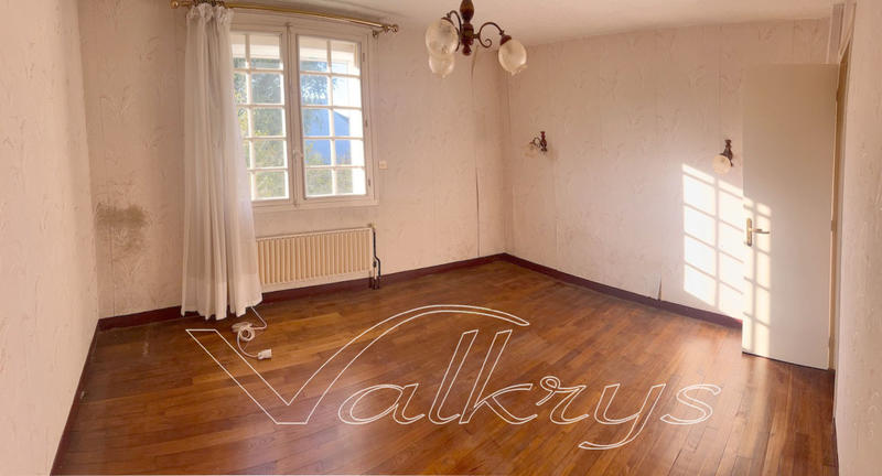 Maison - 105 m² - 7 pièces