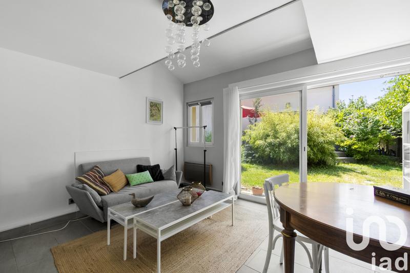 Maison - 198 m² - 7 pièces