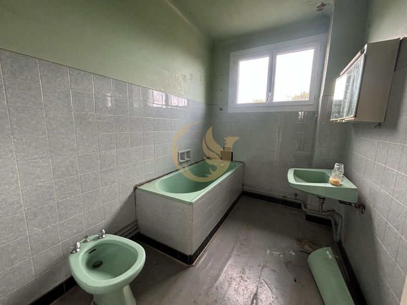 Maison ancienne - 203 m² - 7 pièces