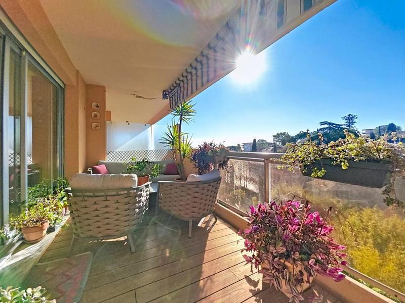 Appartement - 85 m² - 3 pièces