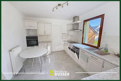 Maison - 106 m² - 5 pièces