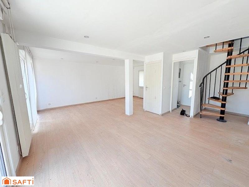 Maison - 102 m² - 6 pièces