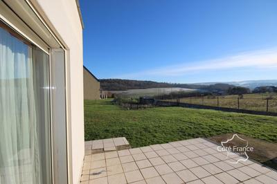 Maison - 212 m² - 9 pièces