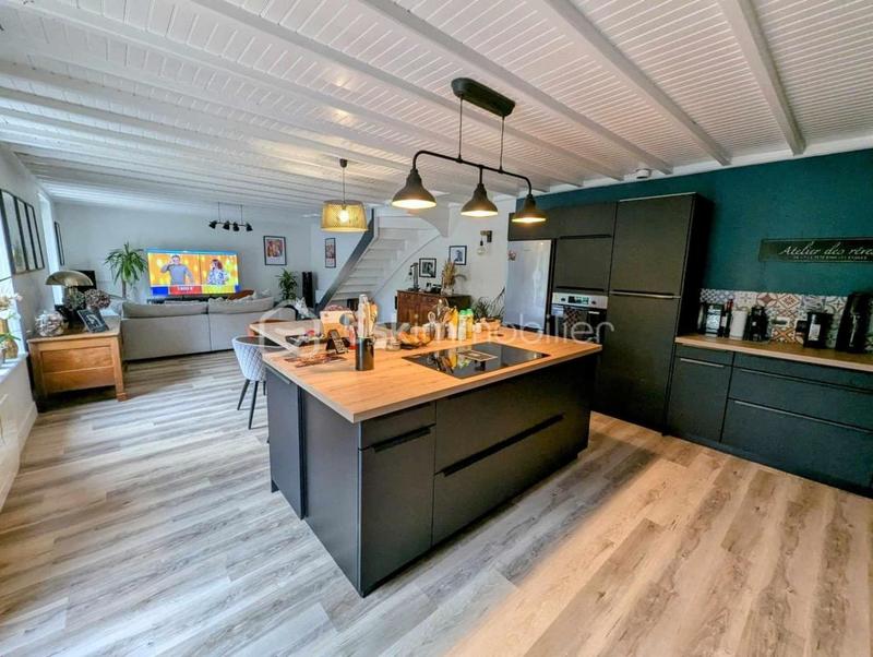 Maison - 96 m² - 4 pièces