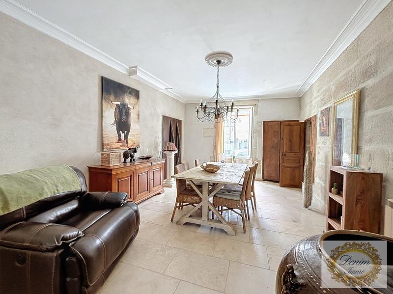 Maison - 268 m² - 6 pièces