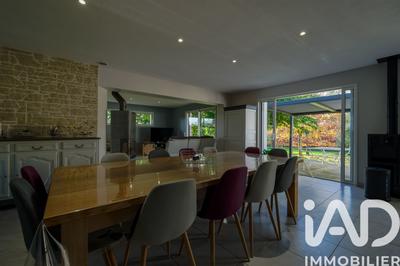 Maison - 139 m² - 7 pièces