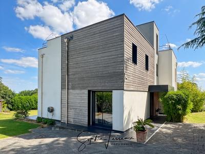 Maison d'architecte - 181 m² - 7 pièces