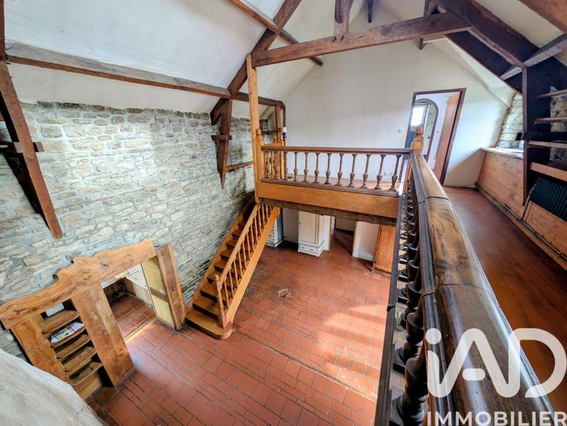 Maison - 270 m² - 8 pièces