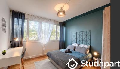 Chambre - 13 m² - 1 pièce