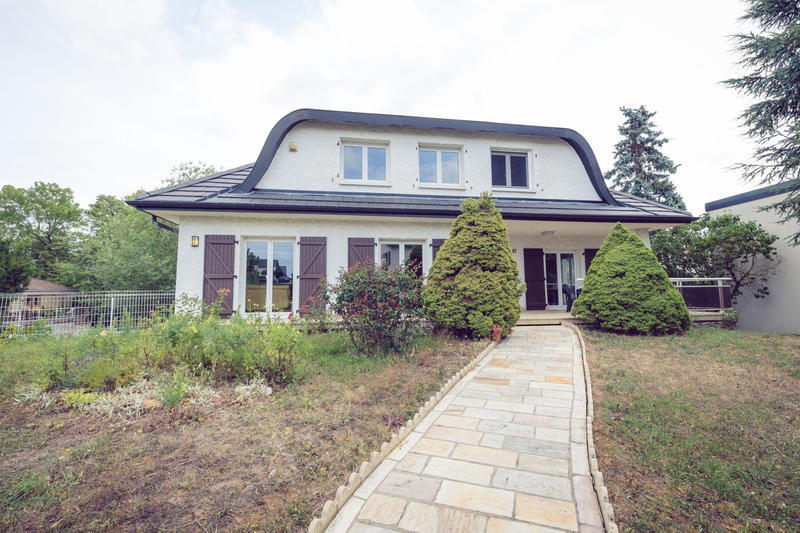 Maison - 183 m² - 7 pièces