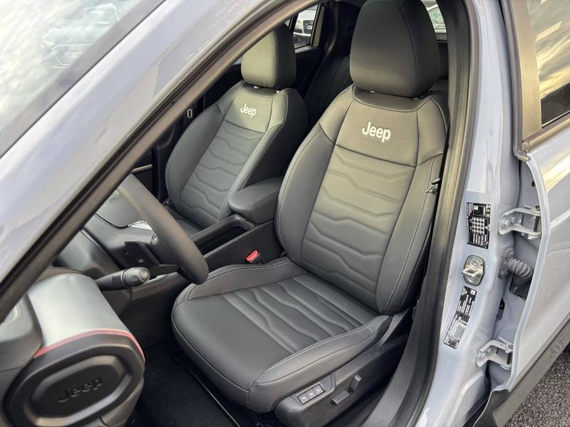 Jeep Avenger 1.2 Turbo 110ch Mhev Summit