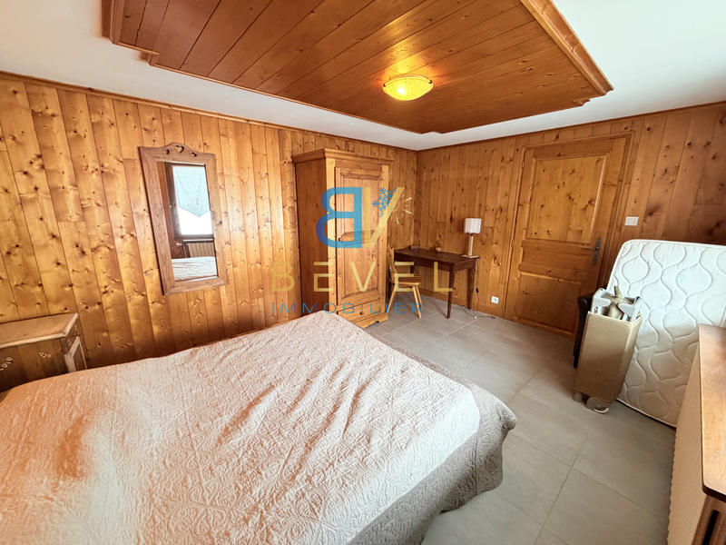 Immeuble - 182 m² - 8 pièces