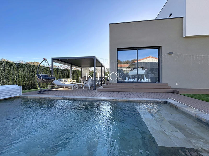 Villa - 140 m² - 5 pièces