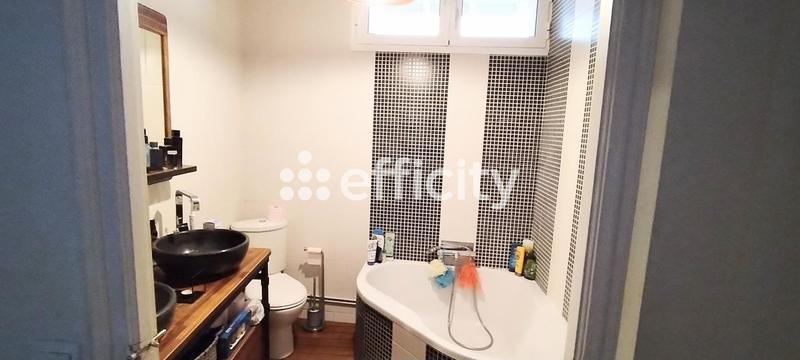 Maison - 60 m² - 4 pièces