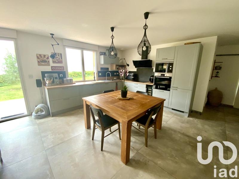 Maison - 195 m² - 5 pièces