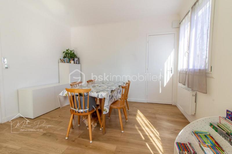 Maison - 105 m² - 5 pièces