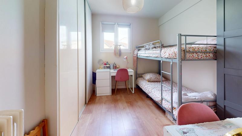 Appartement - 75 m² - 4 pièces