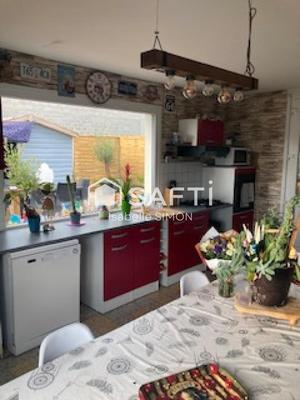 Maison - 217 m² - 8 pièces