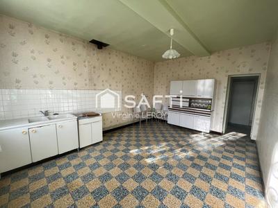 Maison - 80 m² - 4 pièces