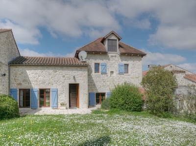 Maison - 350 m² - 11 pièces