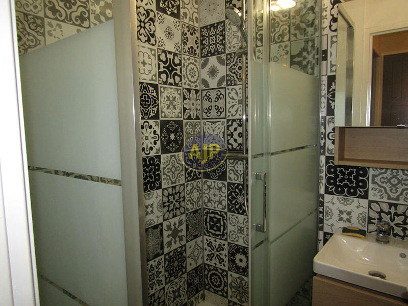 Appartement - 2 806 m² - 2 pièces